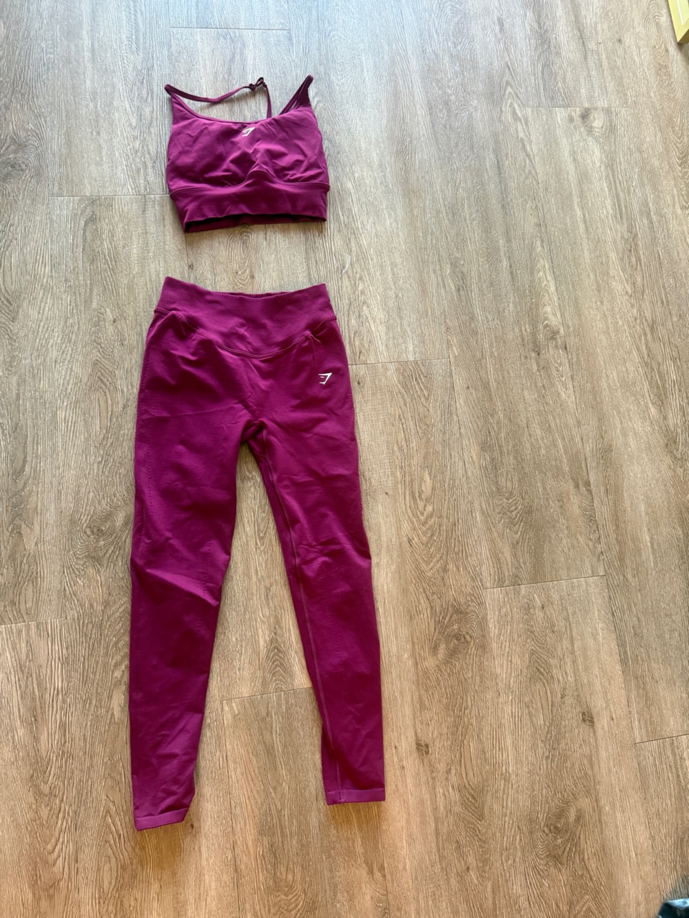 Gymshark Magenta Seamless High-Waist Leggings & Bra Set